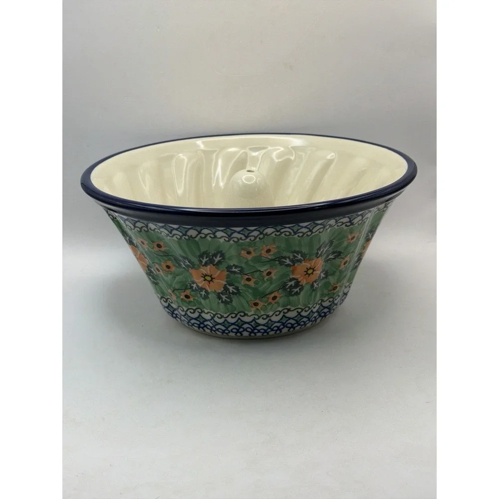 Polish Pottery Cake Bundt Mould Handmade in Boleslawiec Poland Artist Signed